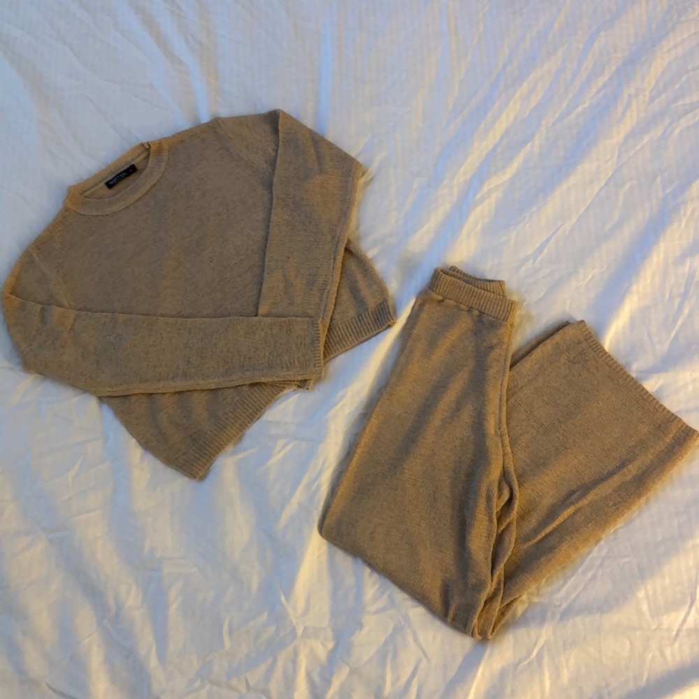 NWOT cropped wide-leg loungewear set